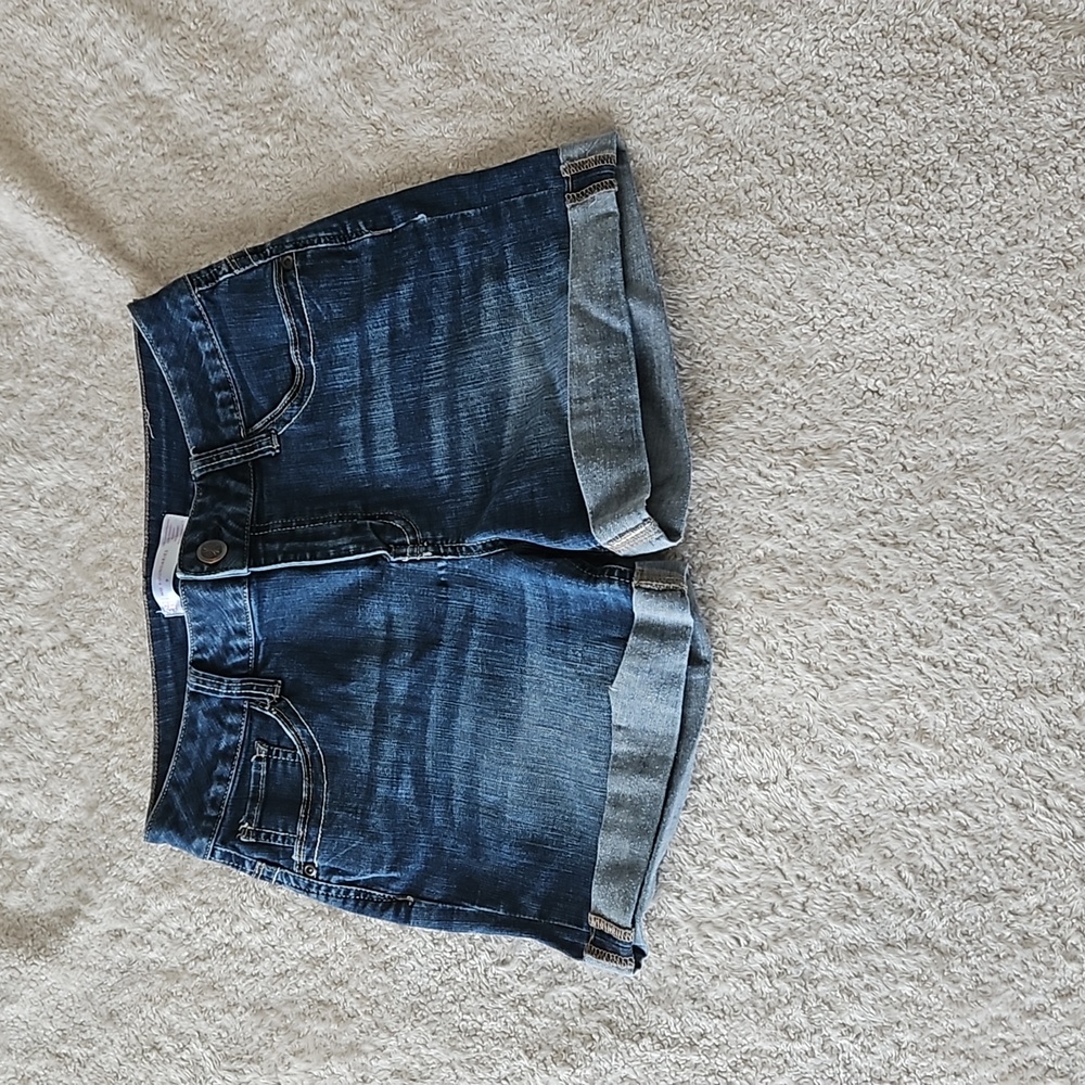 New boundaries shorts